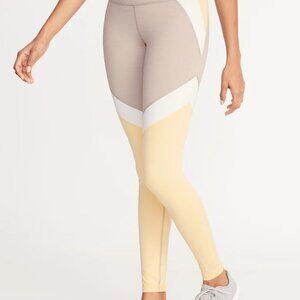 Old Navy Active women's tan, yellow, and white leggings, Size S Petite